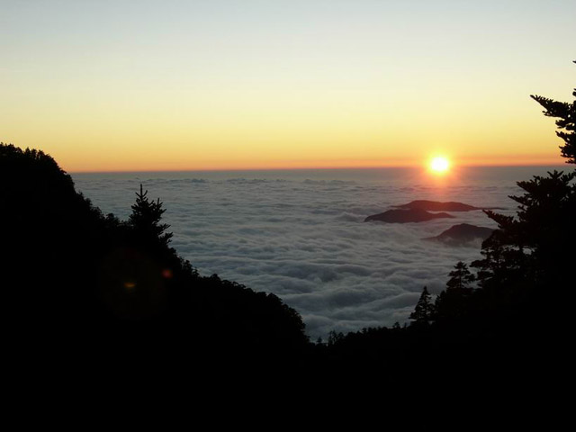 排雲山莊看夕陽